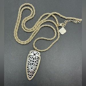 EUC Kendra Scott Sienna arrowhead long filigree necklace silver gold mix